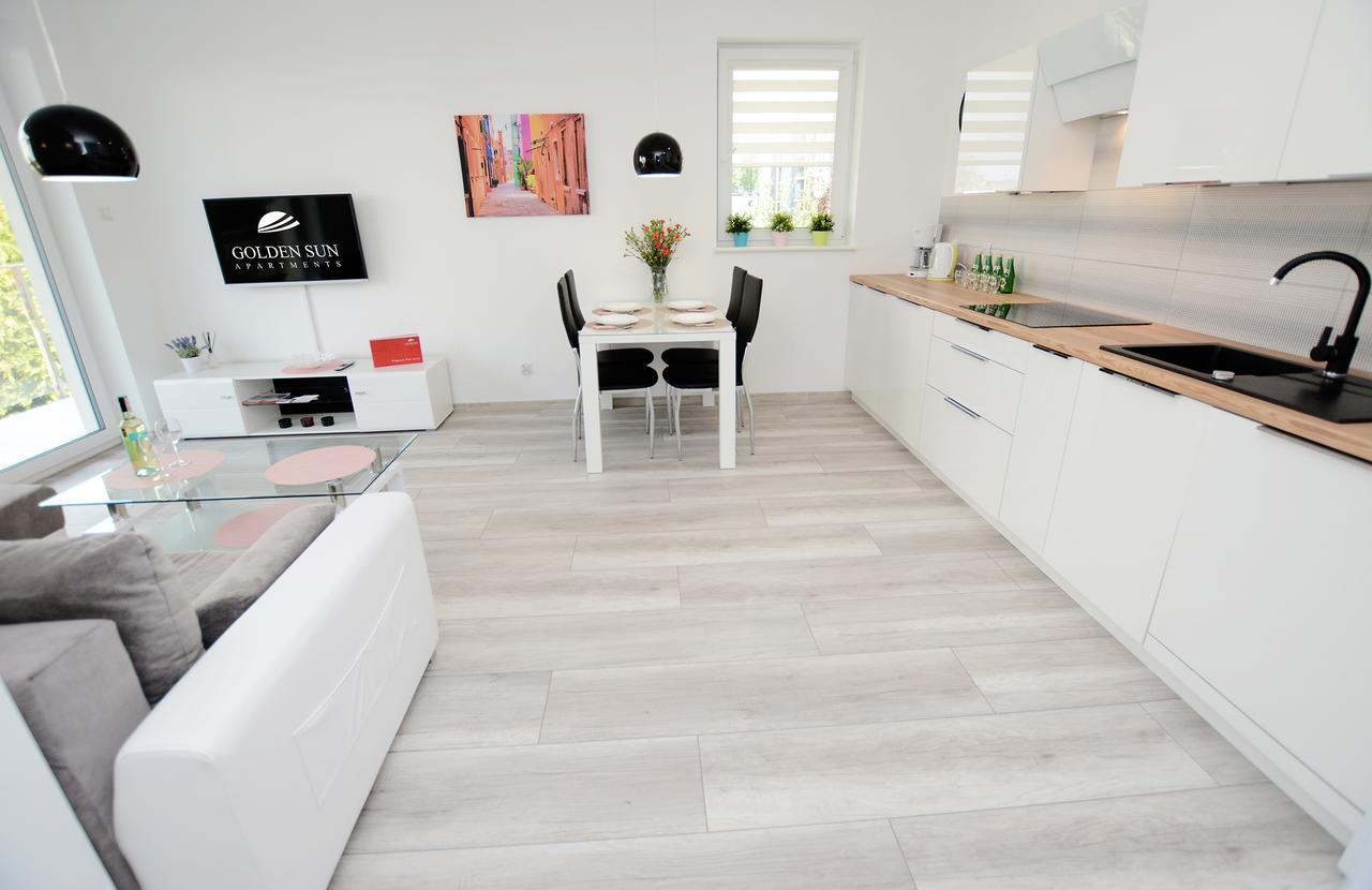 Apartament Magnolia Kołobrzeg Exteriör bild